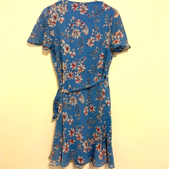 2/$30 Banana Republic - Blue Floral Mini Short Sleeve Wrap Dress - Picture 10 of 10